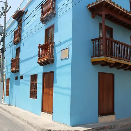 Hotel Akel House 3*