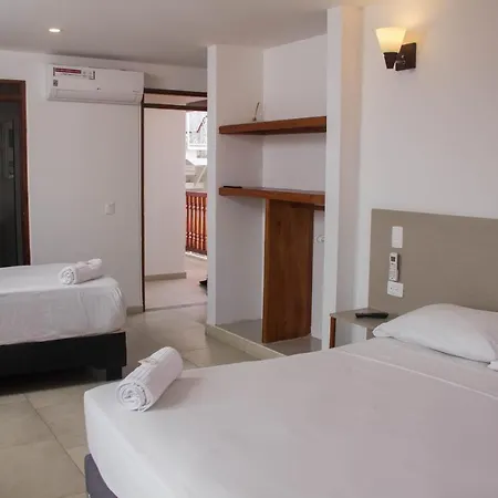 Hotel Akel House 3*