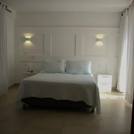 Hotel Akel House