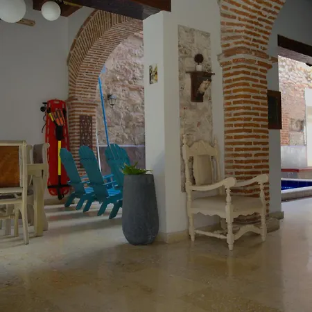 Hotel Akel House 3*