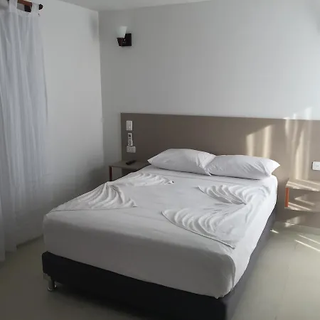Hotel Akel House 3*