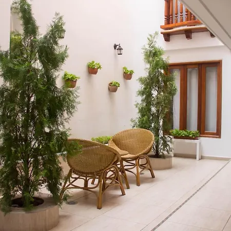 Hotel Akel House 3*